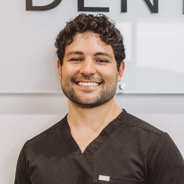 Dr. Nicholas Tipton - Periodontal
